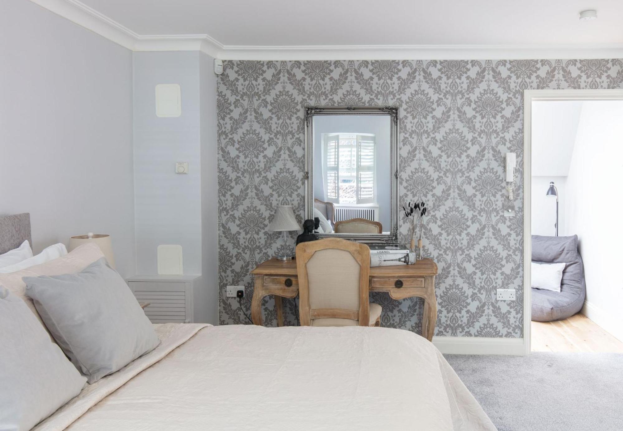 Ferienhaus Spacious Quiet 4bedrooms 6beds House With Private Garage 5min Walk To Paddington Station London